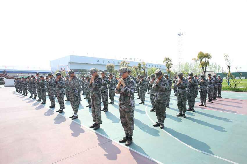 正苗啟德特訓(xùn)學(xué)校新生班手語操《感