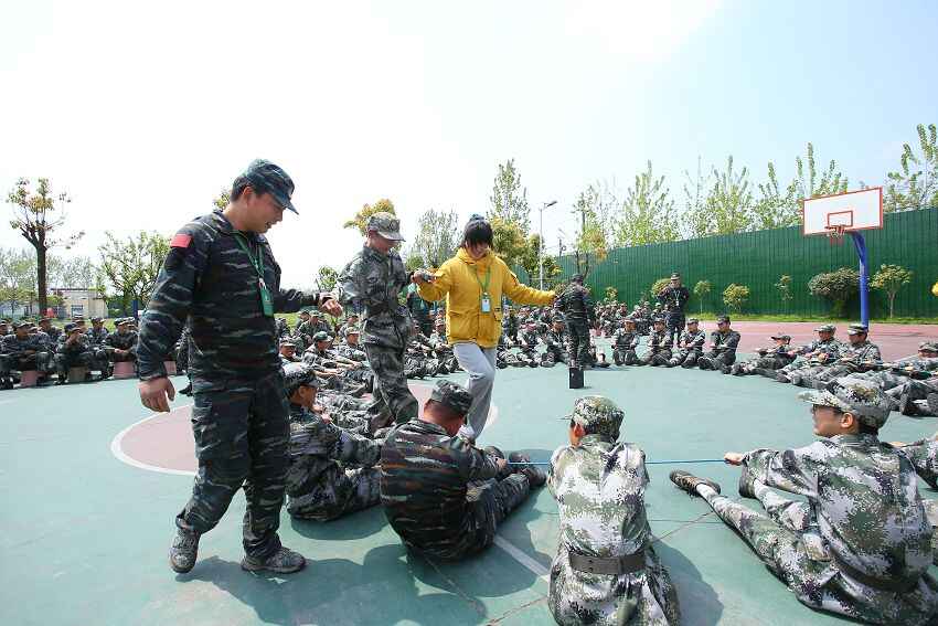 孩子太厭學(xué)怎么辦，家長(zhǎng)應(yīng)該怎么解決(圖2)