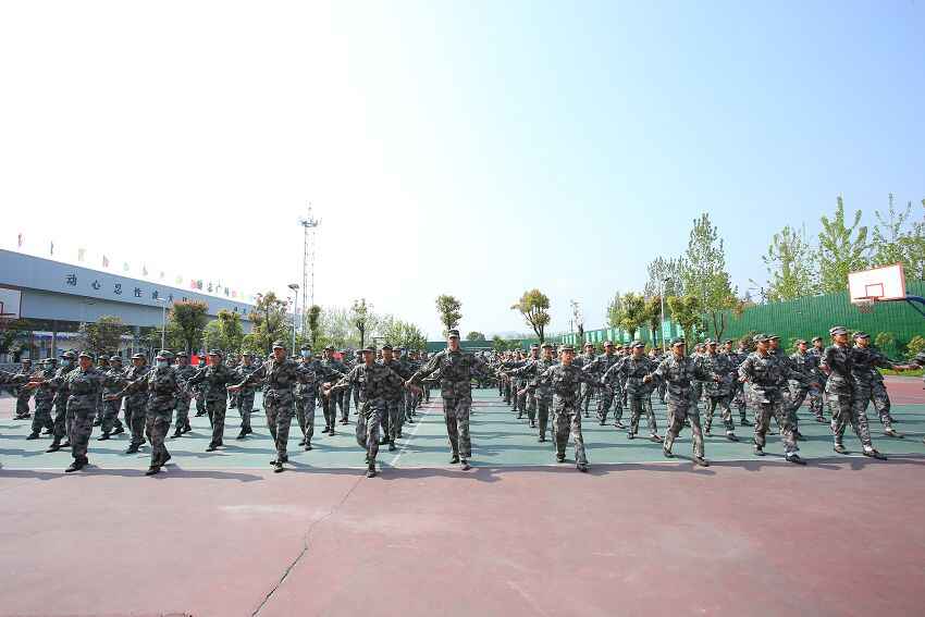 孩子不想去上學(xué)了怎么辦？要怎么正確的溝通呢？(圖2)